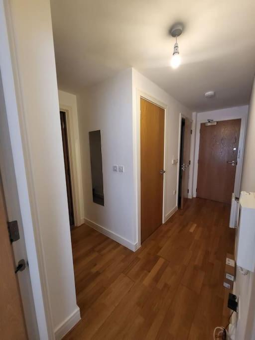 Awesome 1 Bedroom Apartment مانشستر المظهر الخارجي الصورة